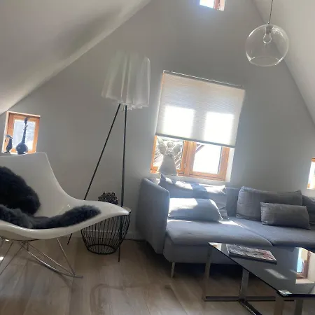 Sweet Old Apartment *